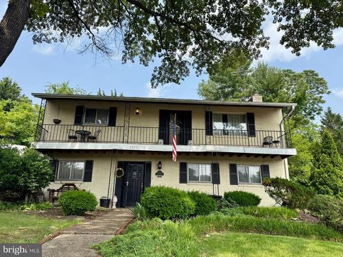 2700 Bryan Pl, Alexandria, VA, 22302-3901 | Card Image