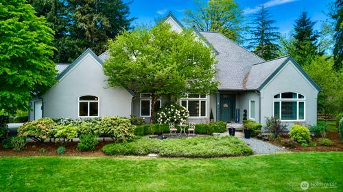 18248 240th Ave Se, Maple Valley, WA, 98038 | Card Image
