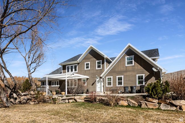 View of back of property | Image 30