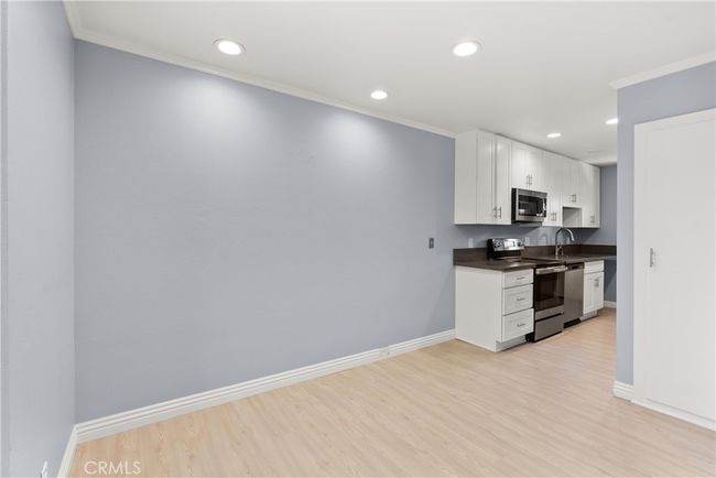 19860 Claremont Ln, Condo with 1 bedrooms, 1 bathrooms and 2 parking in Huntington Beach CA | Image 17