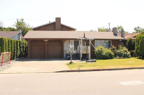 7580 Waterton Dr, Richmond, BC, V7A4G4 | Card Image