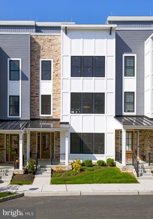 334 Foxtail Ln, NEWTOWN SQUARE, PA, 19073-2352 | Card Image