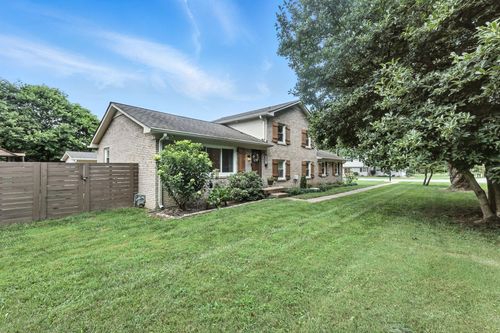 763 Bellevue Rd, Nashville, TN, 37221-3324 | Card Image