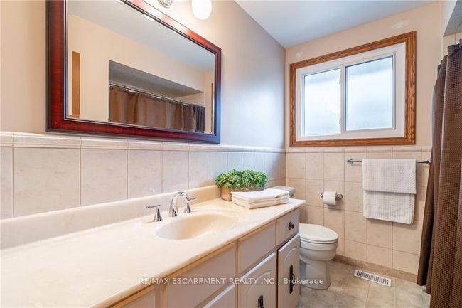 19 Carpenter Ave, House other with 4 bedrooms, 2 bathrooms and 3 parking in Stoney Creek ON | Image 23