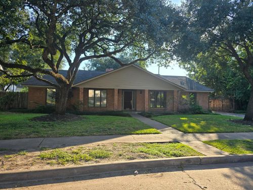 5231 Contour Pl, Houston, TX, 77096-4117 | Card Image