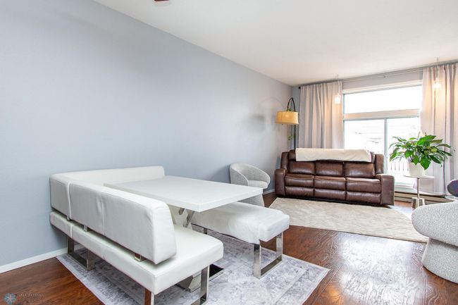 Dining Area/Living Room | Image 14