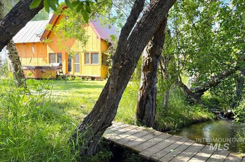155 Potter Ln, McCall, ID, 83638-5211 | Card Image