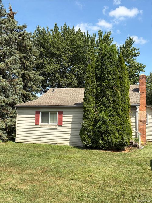 6580 Norton Dr, Troy, MI, 48085-1632 | Card Image