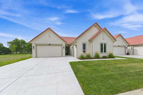 3 E Via Roma St, Wichita, KS, 67230-1602 | Card Image