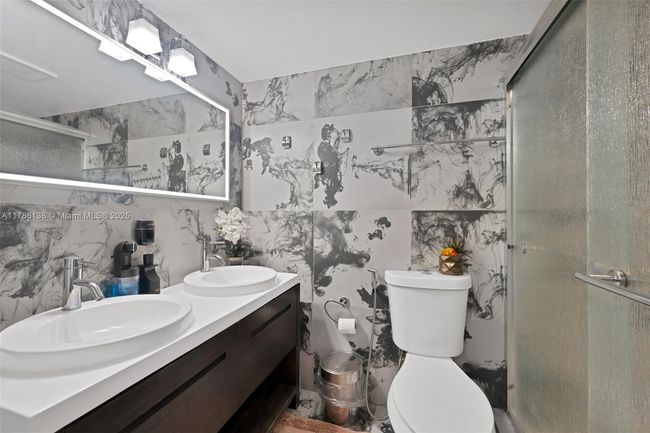 APT-207 - 4670 W 13 Th Ln, Condo with 3 bedrooms, 2 bathrooms and null parking in Hialeah FL | Image 10