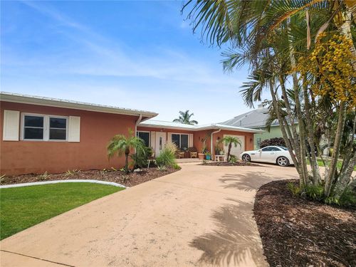 270 Belaire Ct, PUNTA GORDA, FL, 33950-5108 | Card Image
