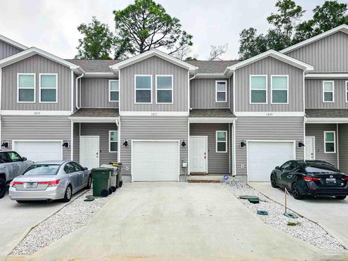 1211 Fairchild Village Dr, Pensacola, FL, 32504-6498 | Card Image