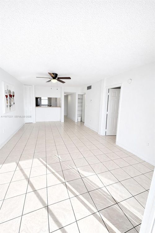 apt-315-19805 Sw 114th Ave, Miami, FL, 33157-1020 | Card Image