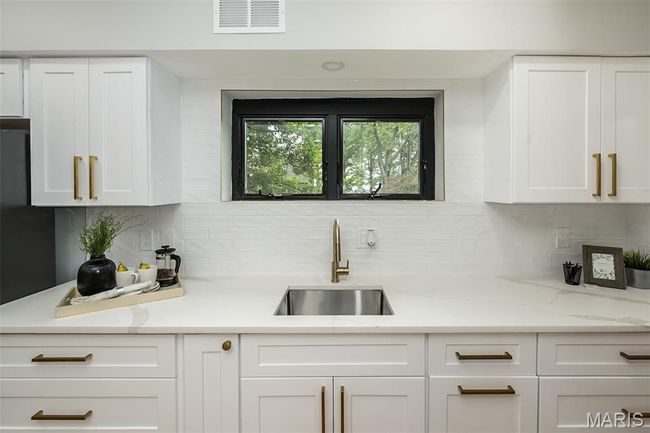 Prep sink with quartz countertops. | Image 11