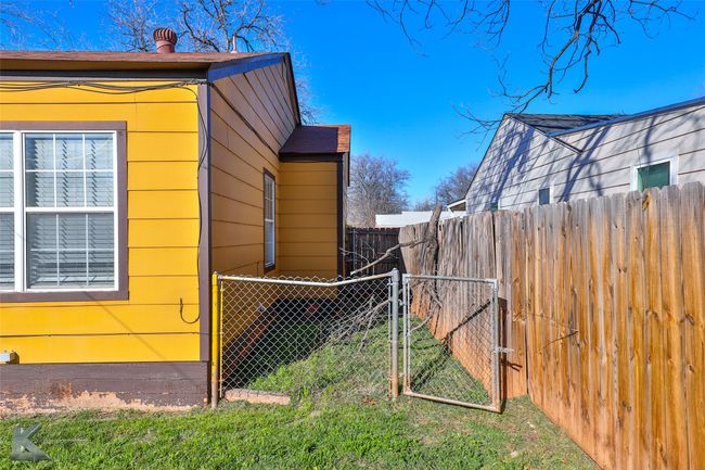 3217 S 5 Th St, House other with 3 bedrooms, 2 bathrooms and null parking in Abilene TX | Image 33