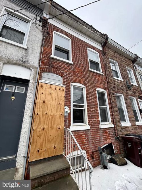 104 Lower Oak St, WILMINGTON, DE, 19805-4827 | Card Image