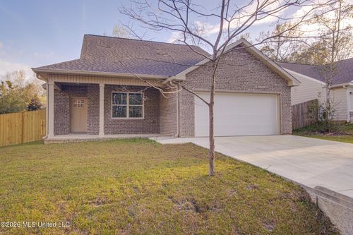 9932 Kahana St, Diamondhead, MS, 39525-4449 | Card Image