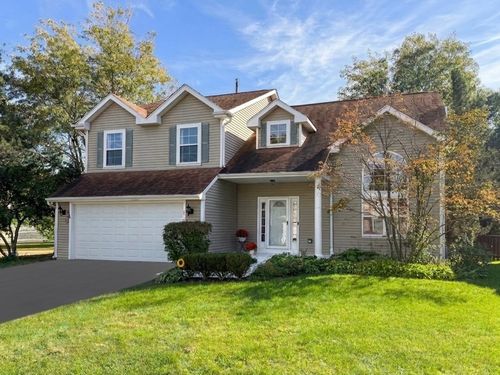 139 N Crooked Lake Ln, Lindenhurst, IL, 60046-6437 | Card Image