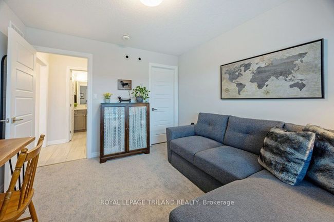 25 Feathers Cross, House attached with 4 bedrooms, 3 bathrooms and 2 parking in St Thomas ON | Image 7