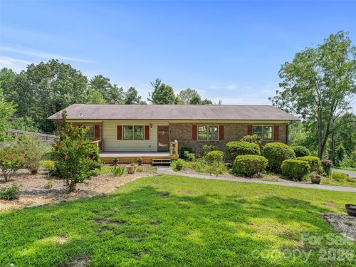 38 Chadwick Wade Dr, Asheville, NC, 28804-9715 | Card Image