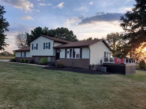 4401 Kemary Ave Sw, Navarre, OH, 44662-9759 | Card Image