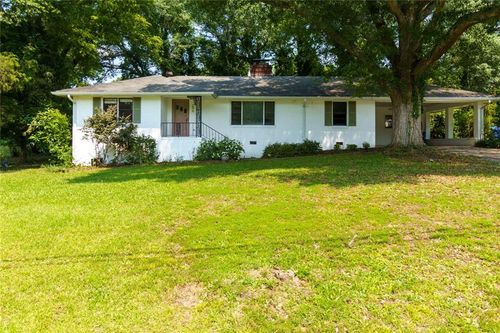 256 4th Ave, Winder, GA, 30680-1807 | Card Image