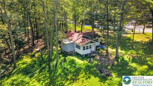204 Shiny Mountain Rd, GREENTOWN, PA, 18426-9410 | Card Image