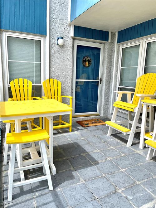 h-315 Medallion Blvd, Madeira Beach, FL, 33708-1939 | Card Image