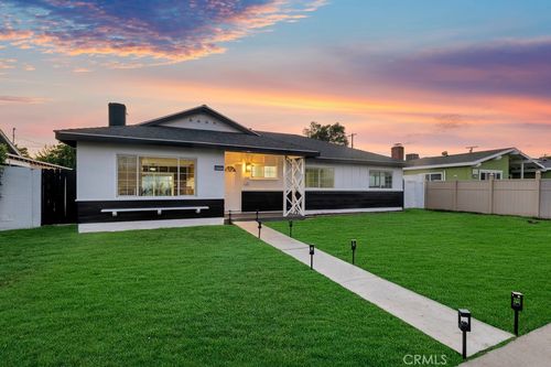 8547 Tampa Ave, Northridge, CA, 91324-4259 | Card Image