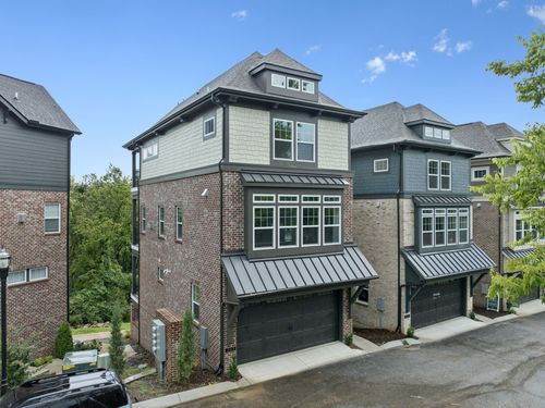 203 Daydreamer Ln, Nashville, TN, 37206-3142 | Card Image