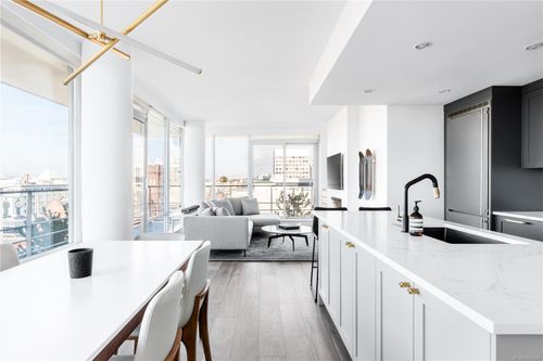 1105-707 Courtney St, Victoria, BC, V8W0A9 | Card Image