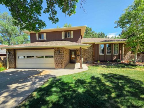 950 Apache St, Cheyenne, WY, 82009 | Card Image