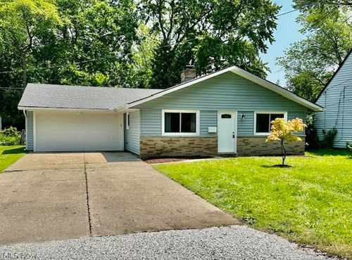 5479 Mooreland Ave, Mentor-On-The-Lake, OH, 44060-1444 | Card Image