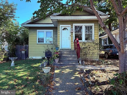 149 N Fernwood Ave, Pitman, NJ, 08071-1250 | Card Image