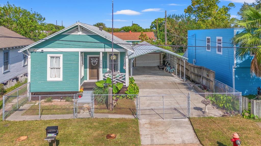 44th St, Galveston, TX 77550