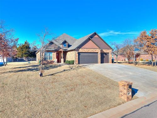 9015 Tall Oaks Drive, Guthrie, OK, 73044 | Card Image