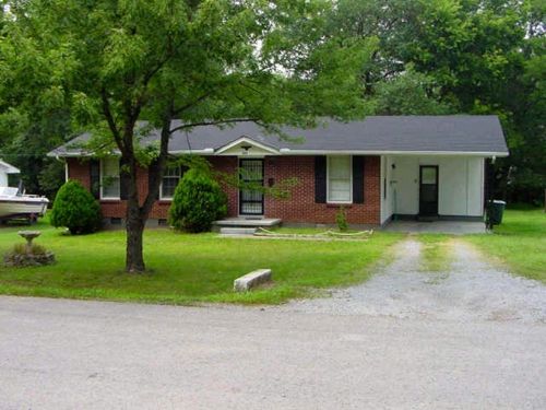 924 Oleander Dr, Gallatin, TN, 37066-2544 | Card Image