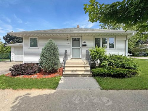 1200 9th Street, Menominee, MI, 49858 | Card Image