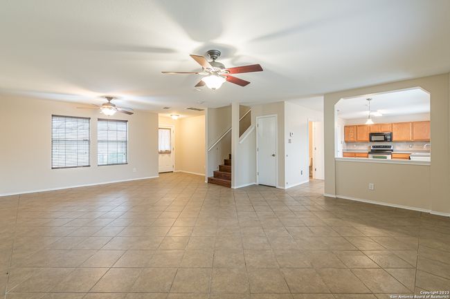 137 Weeping Way, House other with 3 bedrooms, 3 bathrooms and null parking in Cibolo TX | Image 4