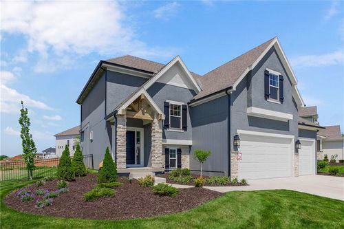 17644 High St, Overland Park, KS, 66085-8605 | Card Image