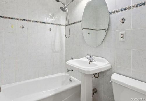 22-61 46th St, Astoria, NY, 11105-1305 | Card Image