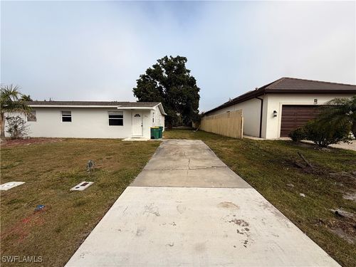 531 99th Ave N, Naples, FL, 34108-2227 | Card Image