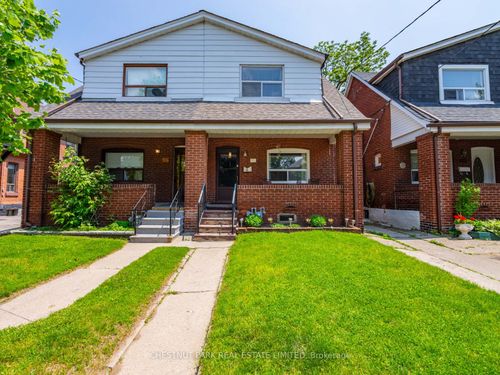 673 Durie St, York, ON, M6S3H4 | Card Image