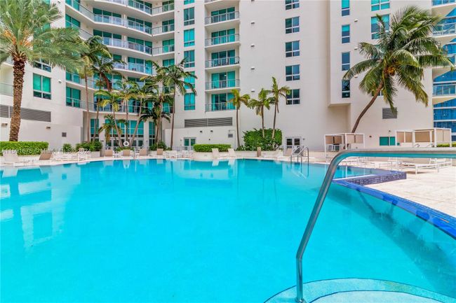 T-1802 - 300 S Biscayne Blvd, Condo with 2 bedrooms, 2 bathrooms and null parking in Miami FL | Image 24