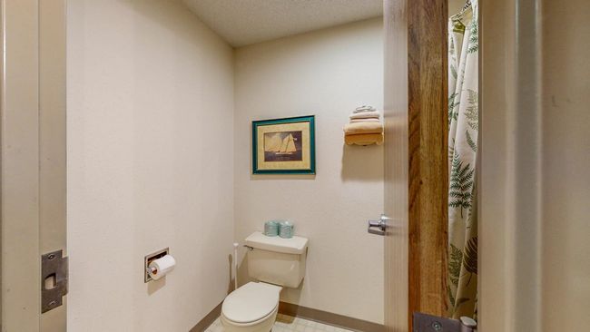 Bathroom | Image 40