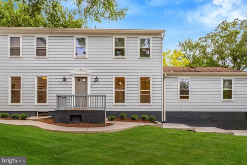 411 N Bryan St, ARLINGTON, VA, 22201-1422 | Card Image