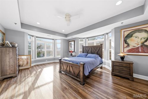 unit-102-842 N New Ballas Ct, Creve Coeur, MO, 63141-7152 | Card Image