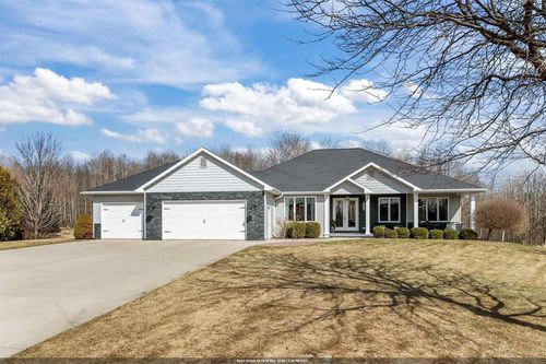 W7516 Molly Marie Court, Greenville, WI, 54942 | Card Image