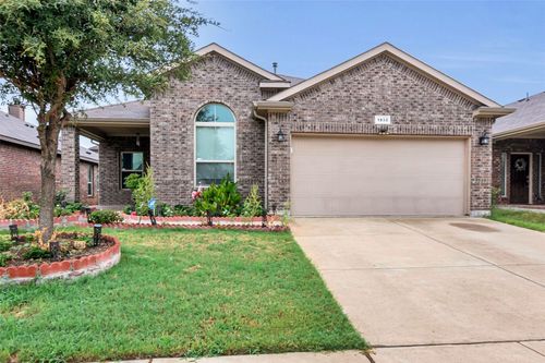 1832 Velarde Rd, Fort Worth, TX, 76131-2533 | Card Image