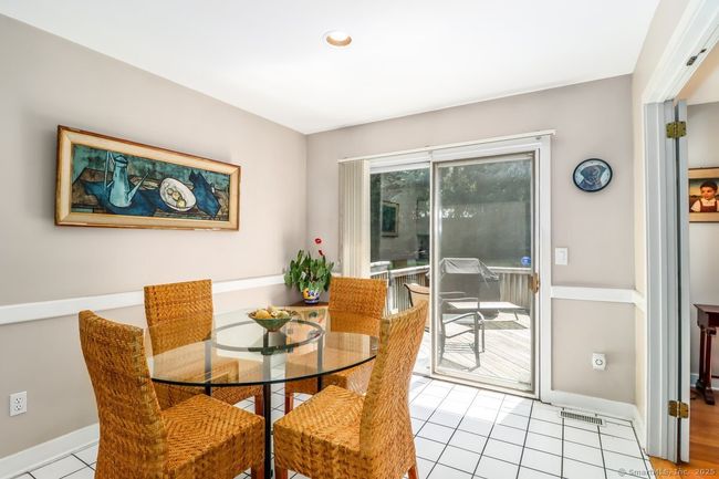 APT-2 - 230 New Canaan Ave, Condo with 3 bedrooms, 3 bathrooms and 3 parking in Norwalk CT | Image 14